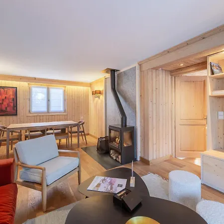 Lägenhet Renove Avec 2 Suites, Balcon Et Poele A Bois, Proche Centre Et Remontees Mecaniques, - Fr-1-569-39